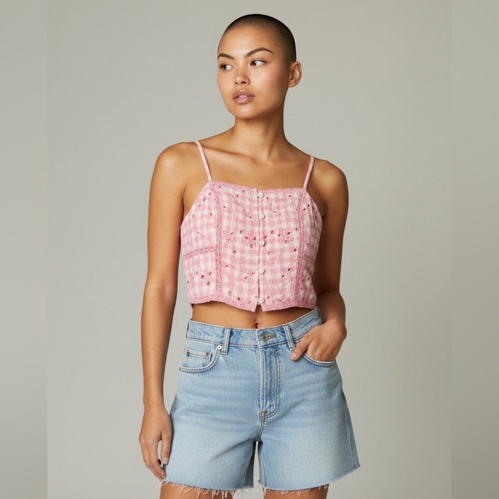 American Eagle Pink Eyelet Embroidered Floral Cropped Cami Top. Size XS SKU 517